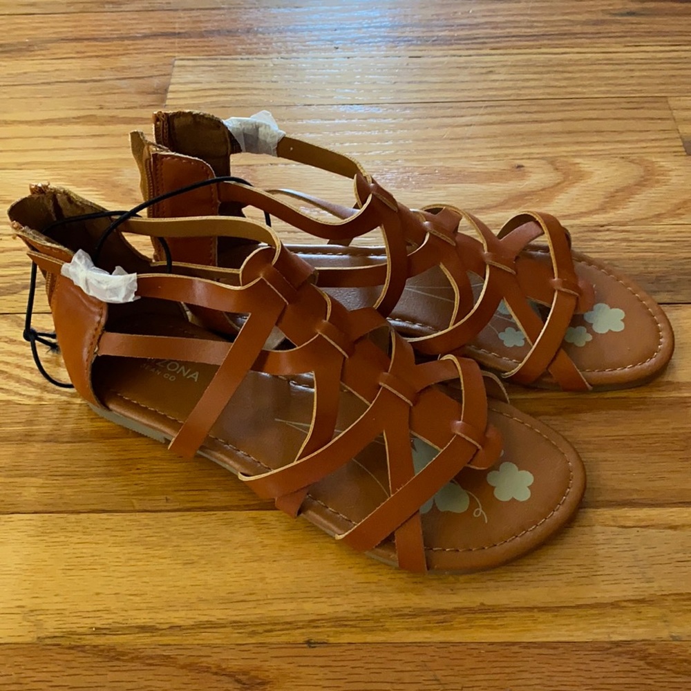 NWOT Arizona Jean Co Gladiator Sandals